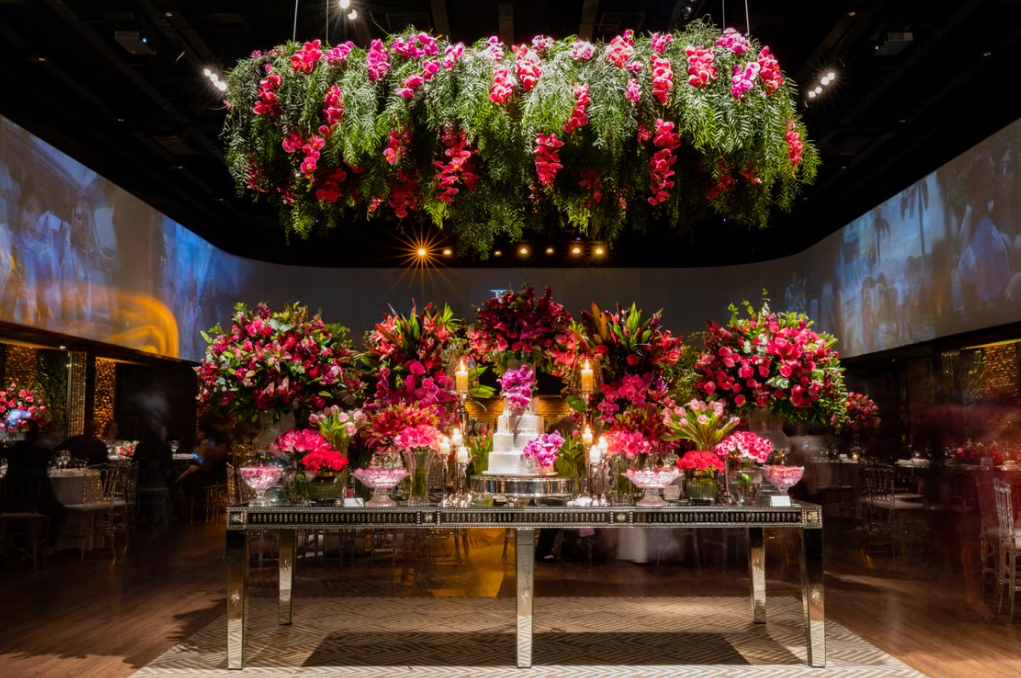 Hanging Red-Themed Floral Decor Template for Wedding Cake Tables