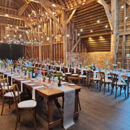 Rustic Barn-Style Long-Table Banquet Setup Kit